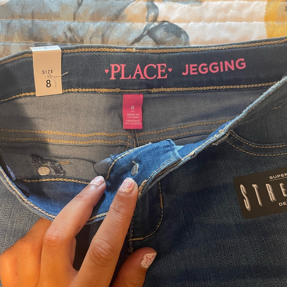 Girls jean jeggings with stretch! Size 8…. New with tags!! - Picture 3 of 3